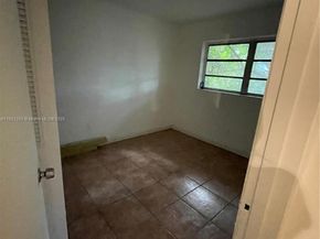 7841 Dunham Blvd 6, Miami FL 33138