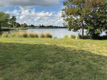 2286 lake Osborne dr