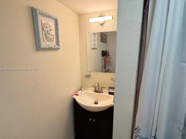 2286 lake Osborne dr 16, Lake Worth FL 33461