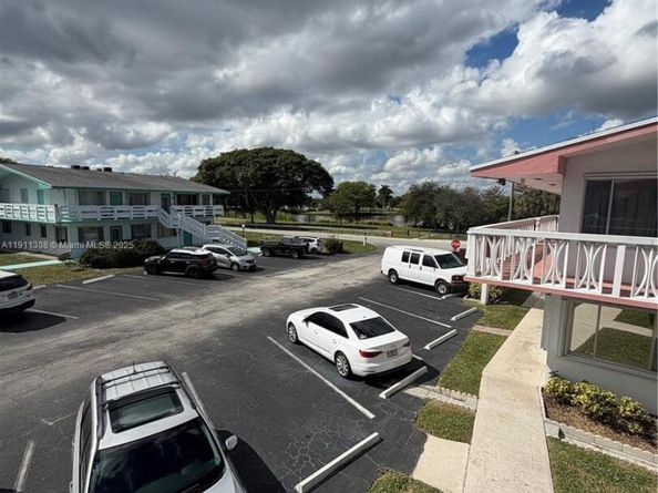 2286 lake Osborne dr 16, Lake Worth FL 33461