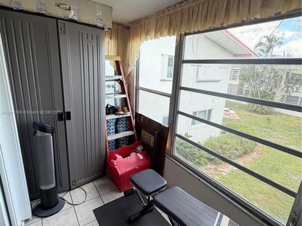 2286 lake Osborne dr 16, Lake Worth FL 33461