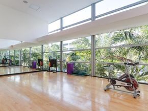 Undisclosed Address #A11966316, Aventura FL 33180