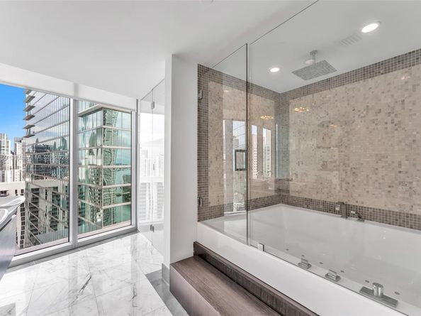 200 Biscayne Boulevard Way 3601, Miami FL 33131