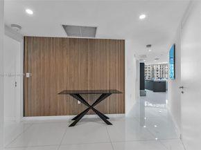 200 Biscayne Boulevard Way 3601, Miami FL 33131