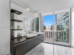 200 Biscayne Boulevard Way 3601, Miami FL 33131