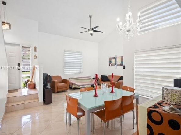 1340 NW 125th Ter, Sunrise FL 33323