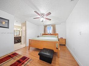 1340 NW 125th Ter, Sunrise FL 33323