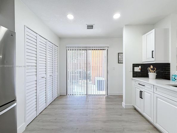 8117 NW 71st Ct, Tamarac FL 33321