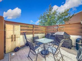 8117 NW 71st Ct, Tamarac FL 33321