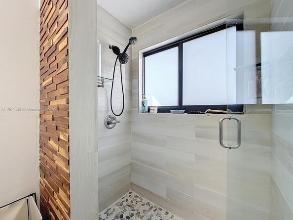 8117 NW 71st Ct, Tamarac FL 33321