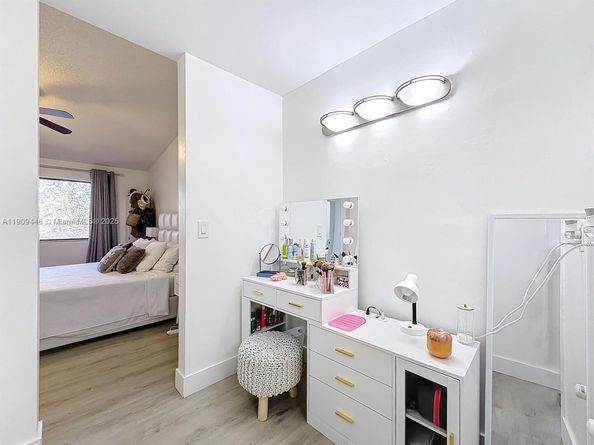 8117 NW 71st Ct, Tamarac FL 33321