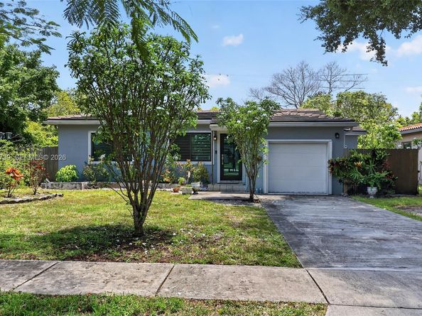 1390 NE 129th St, North Miami FL 33161