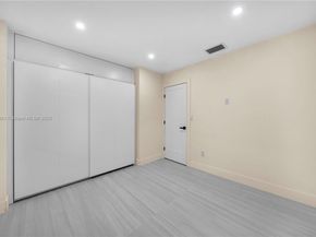 5020 SW 92nd Ave, Miami FL 33165