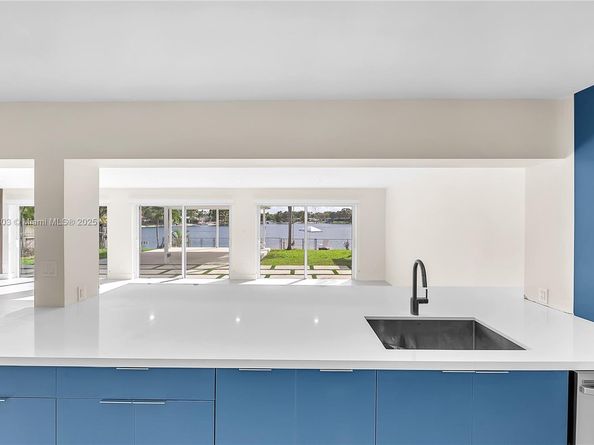 5020 SW 92nd Ave, Miami FL 33165