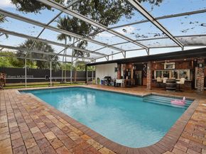 19901 NE 21st Ave, Miami FL 33179