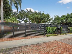 19901 NE 21st Ave, Miami FL 33179