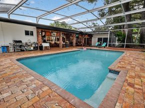 19901 NE 21st Ave, Miami FL 33179