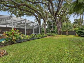 19901 NE 21st Ave, Miami FL 33179