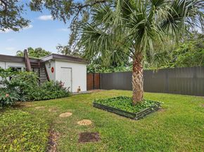 19901 NE 21st Ave, Miami FL 33179