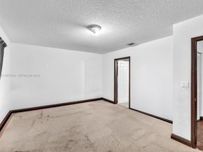 23 SE 3rd Ave, Hallandale Beach FL 33009