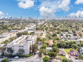521 NW 33rd Ave, Miami FL 33125