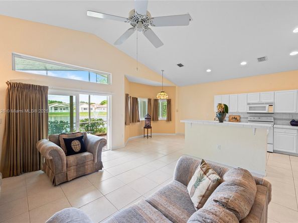 5402 NW 110th Ave, Doral FL 33178