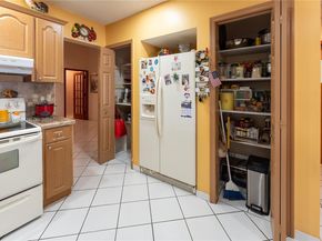 419 SW 136th Pl, Miami FL 33184