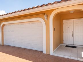 419 SW 136th Pl, Miami FL 33184