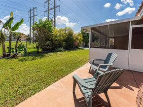 419 SW 136th Pl, Miami FL 33184