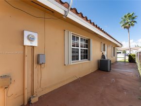 419 SW 136th Pl, Miami FL 33184
