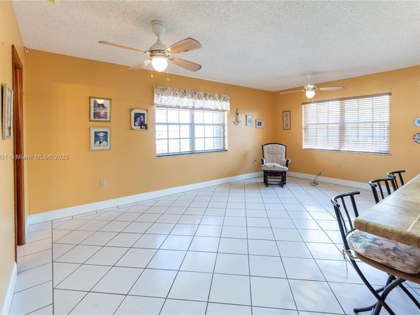 419 SW 136th Pl, Miami FL 33184