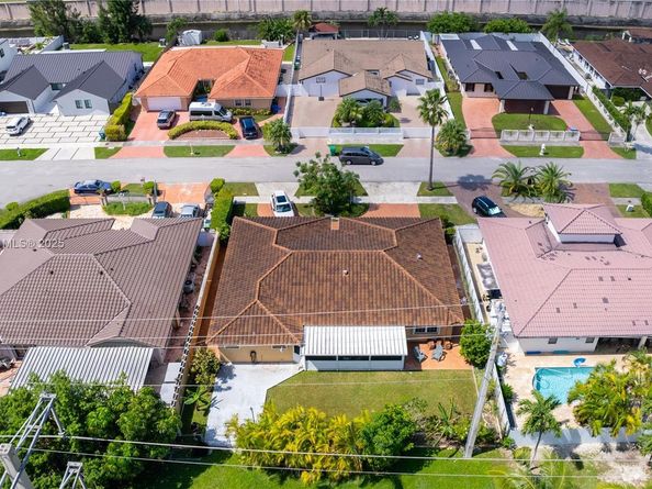 419 SW 136th Pl, Miami FL 33184