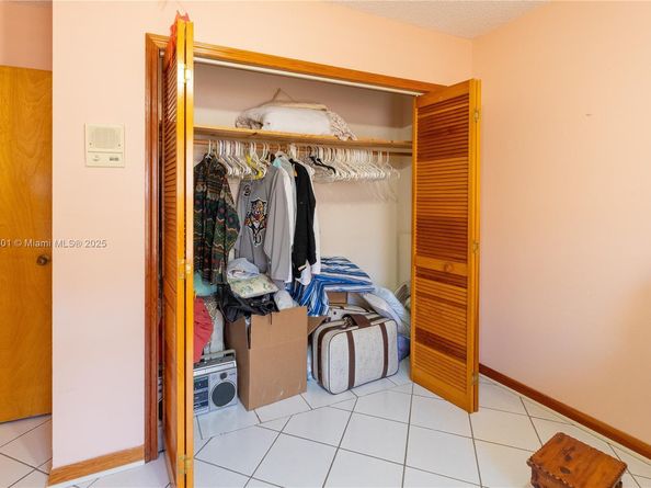 419 SW 136th Pl, Miami FL 33184