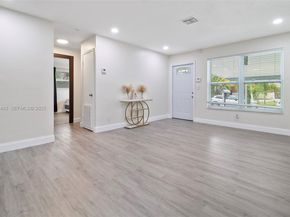 724 SW 4th Ct, Hallandale Beach FL 33009