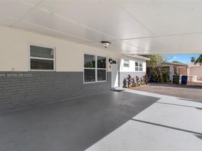 724 SW 4th Ct, Hallandale Beach FL 33009