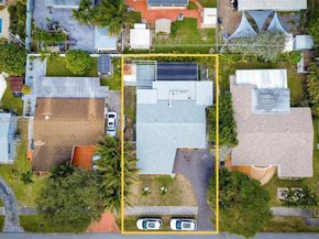 724 SW 4th Ct, Hallandale Beach FL 33009