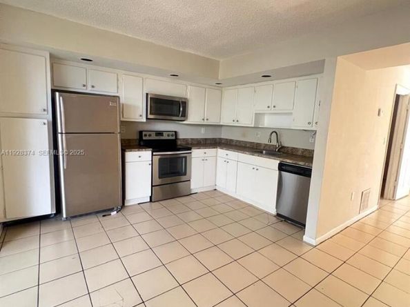 8600 SW 133rd Ave Rd 107, Miami FL 33183