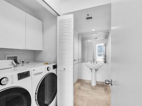 808 Brickell Key Dr 3205, Miami FL 33131