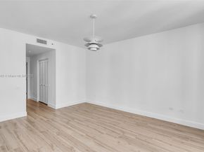 808 Brickell Key Dr 3205, Miami FL 33131