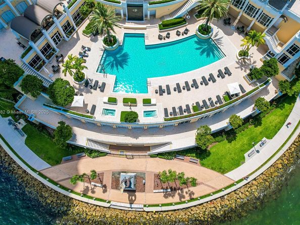 808 Brickell Key Dr 3205, Miami FL 33131