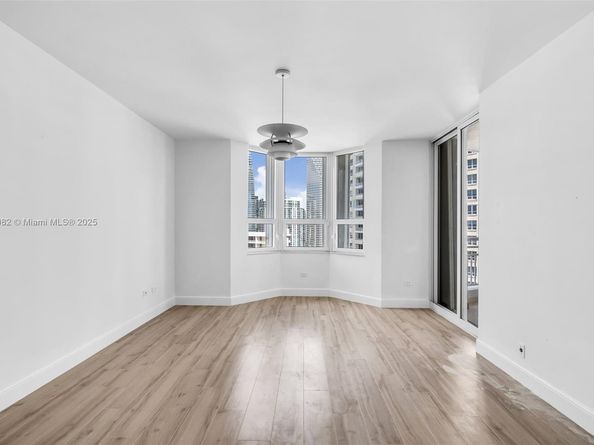 808 Brickell Key Dr 3205, Miami FL 33131