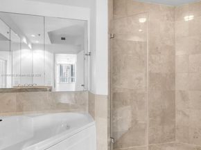 808 Brickell Key Dr 3205, Miami FL 33131