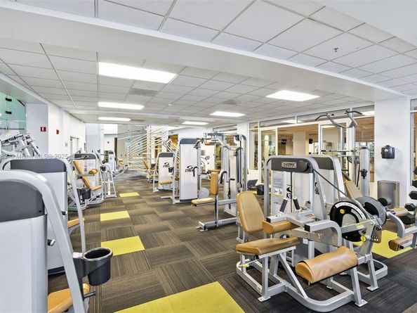 808 Brickell Key Dr 3205, Miami FL 33131