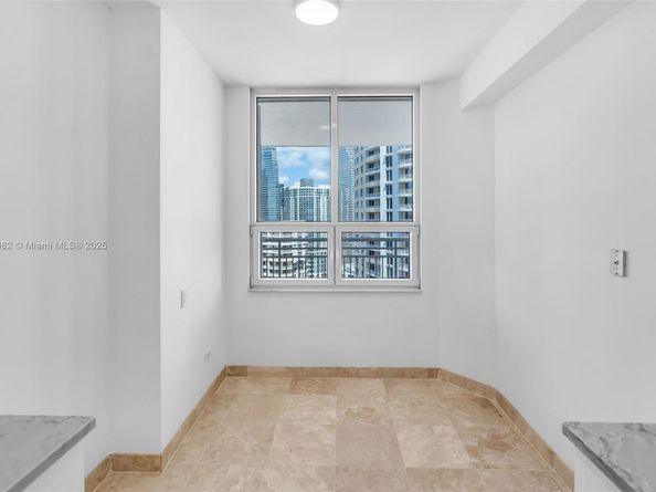 808 Brickell Key Dr 3205, Miami FL 33131