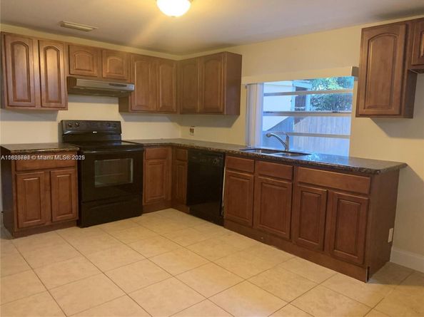 1624 NE 48th Ct, Pompano Beach FL 33064