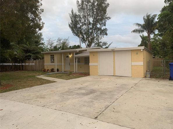 1624 NE 48th Ct, Pompano Beach FL 33064