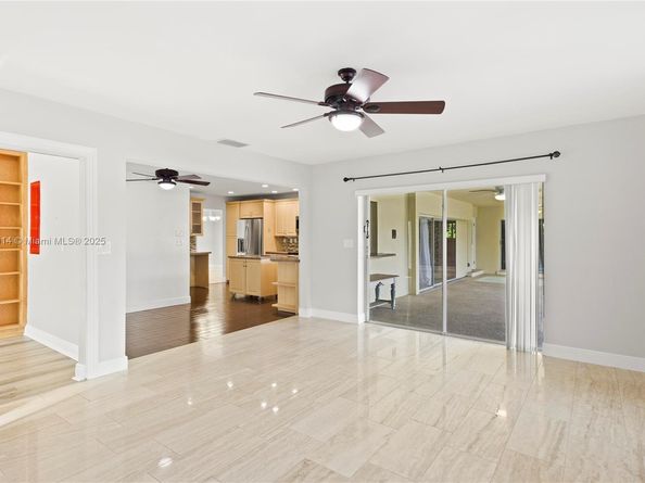 6150 SW 7th St, Plantation FL 33317