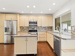 6150 SW 7th St, Plantation FL 33317