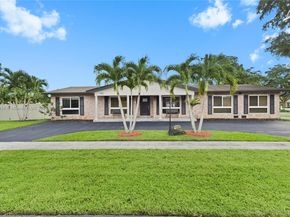 6150 SW 7th St, Plantation FL 33317