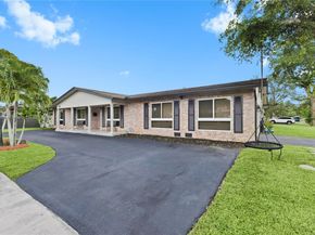 6150 SW 7th St, Plantation FL 33317